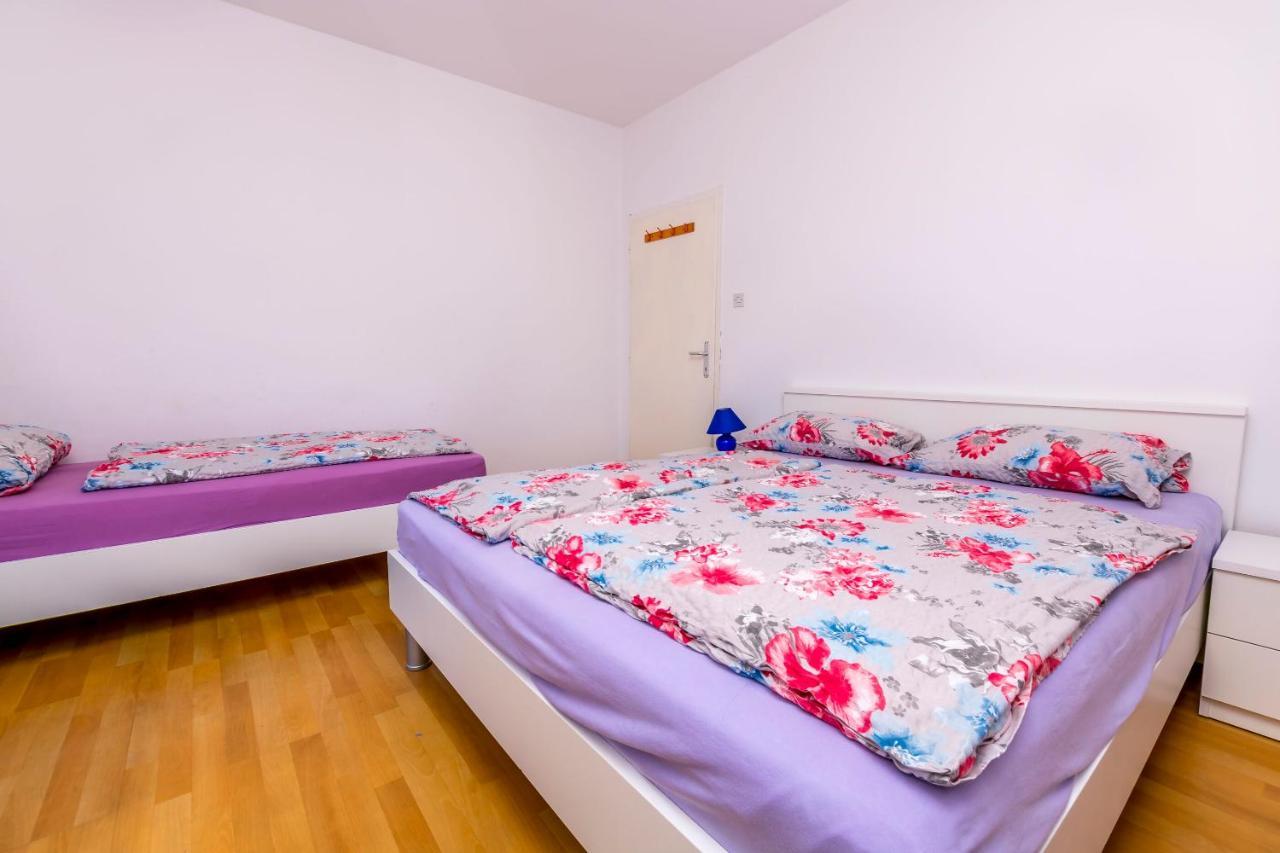 Apartments Olivera Rogoznica  Exterior photo