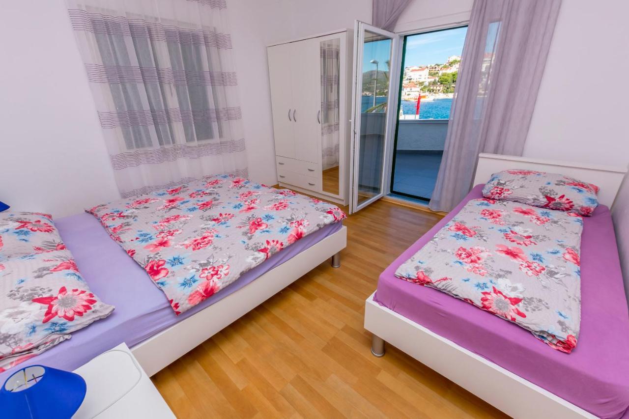 Apartments Olivera Rogoznica  Exterior photo